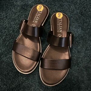 LEATHER flats size 9